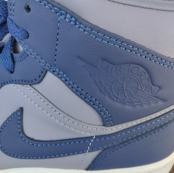 SOLD - Picture 2 of 9